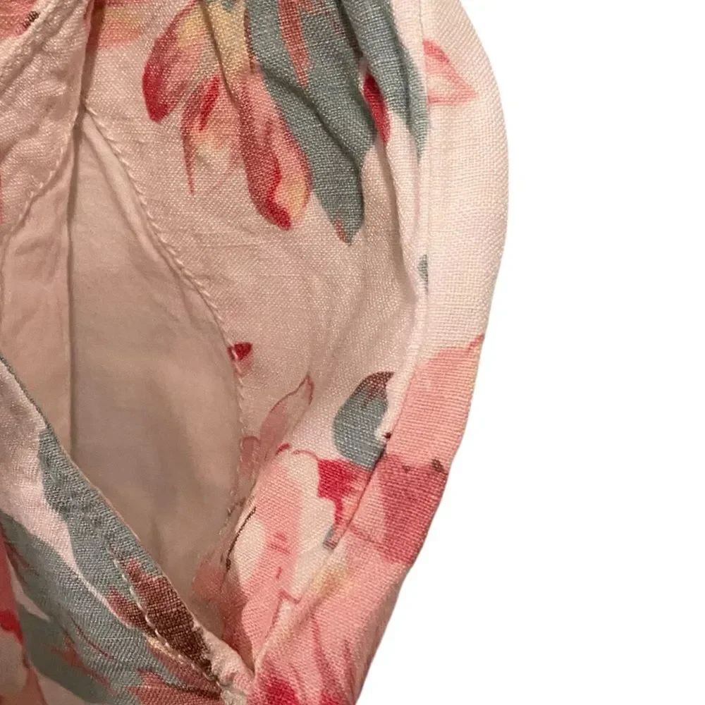 Loft Floral Drawstring Shorts in Size Medium - Picture 6 of 9
